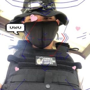 Meet your Posher, Derek